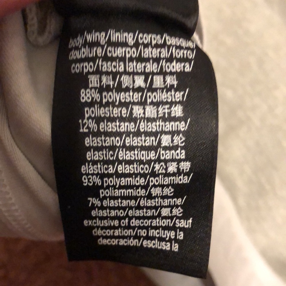 Victoria Secret PINK Ultimate Sports Bra - Picture 5 of 8